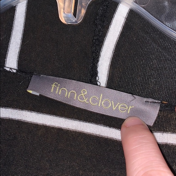 Black and white striped cardigan - Picture 2 of 2